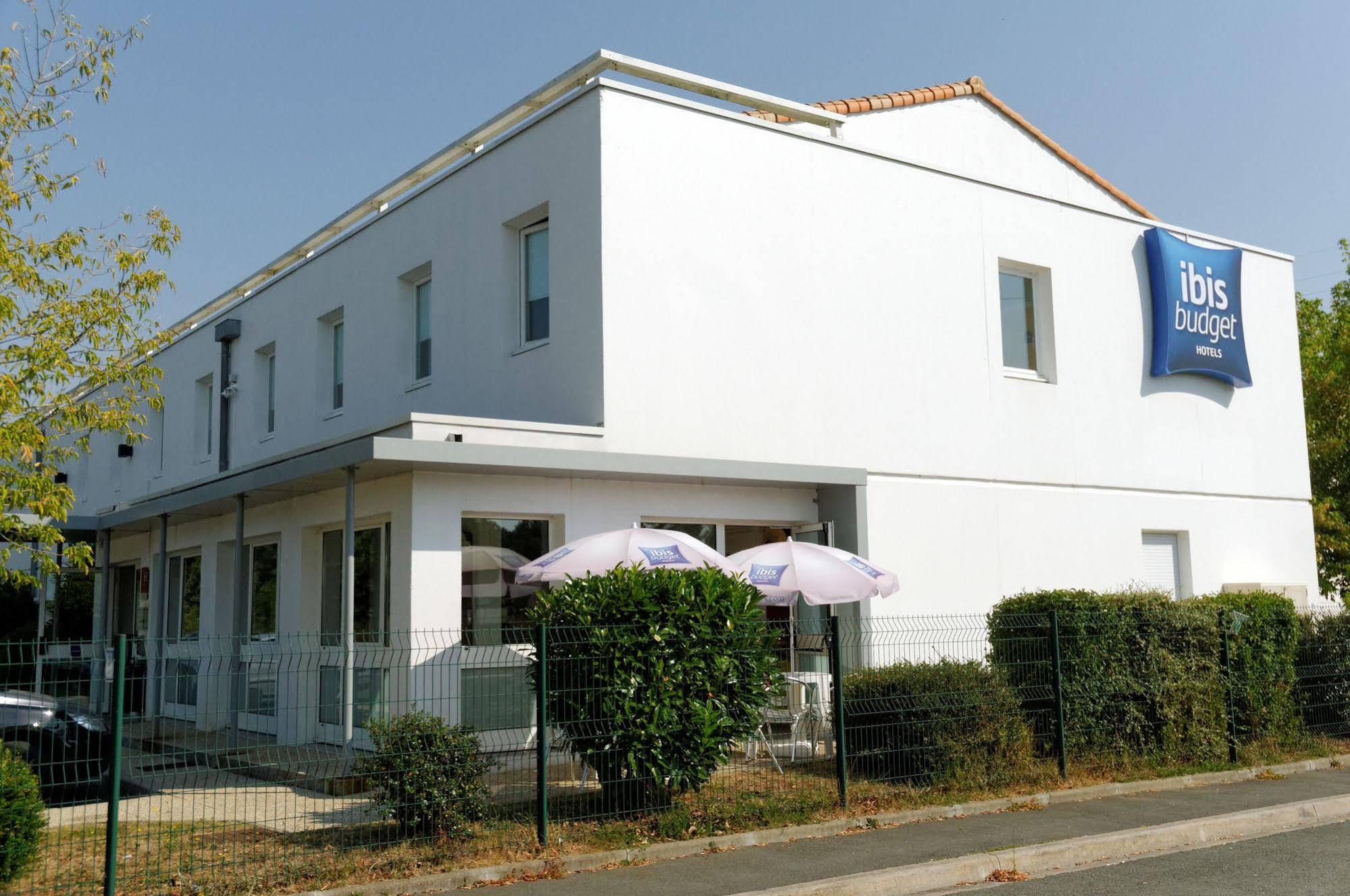 Ibis Budget Rochefort Екстериор снимка