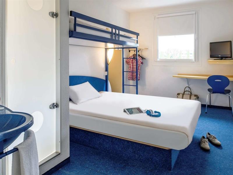 Ibis Budget Rochefort Екстериор снимка