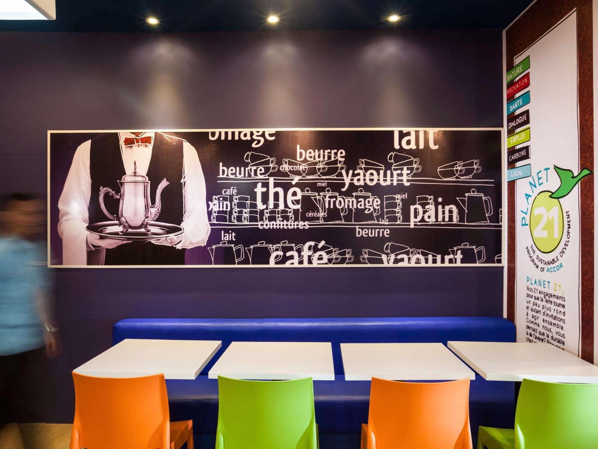 Ibis Budget Rochefort Екстериор снимка