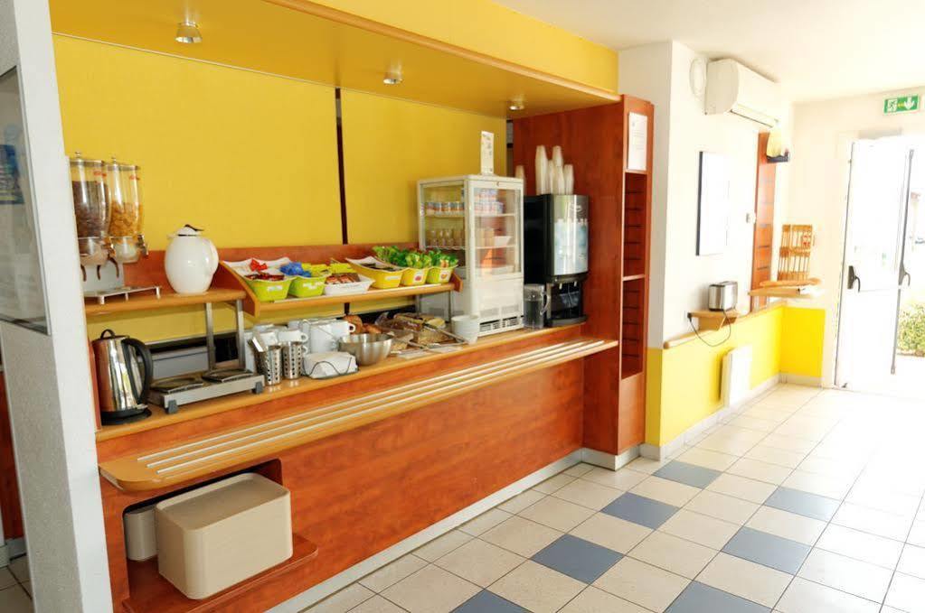 Ibis Budget Rochefort Екстериор снимка