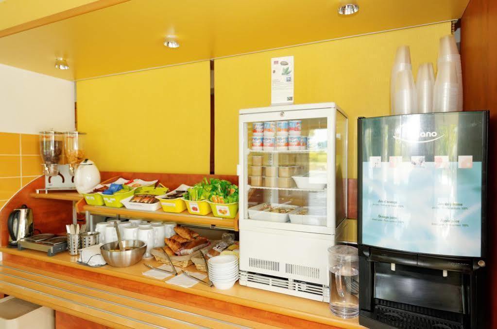 Ibis Budget Rochefort Екстериор снимка